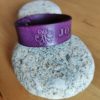 Bracelet cuir JOIE violet, motif papillon, longueur 20 cm – Image 3
