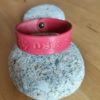Bracelet cuir OSE rouge clair, motif papillon, longueur 20 cm – Image 2