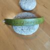 Bracelet cuir CONFIANCE vert, motif libellule, longueur 18 cm
